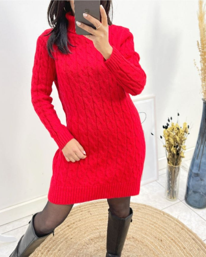 ROBE ROUGE COL ROULE & MAILLE TRESSEE